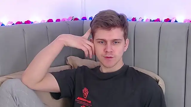 NickJohnas online show from February 15, 2026, 12:36 pm