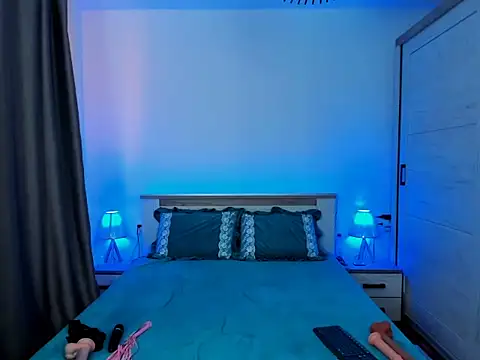 MistressKarla1 online show from December 14, 2025, 12:21 pm