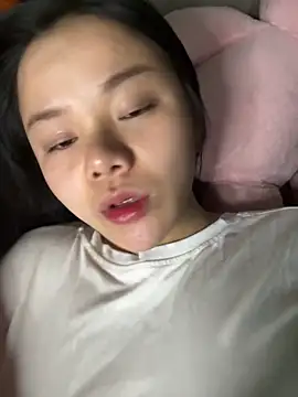 leo-kitty online show from December 22, 2025, 2:36 pm