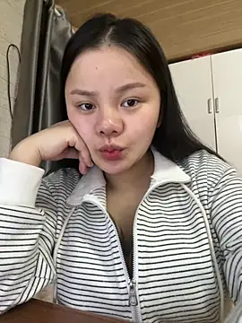 leo-kitty online show from February 25, 2026, 8:24 am