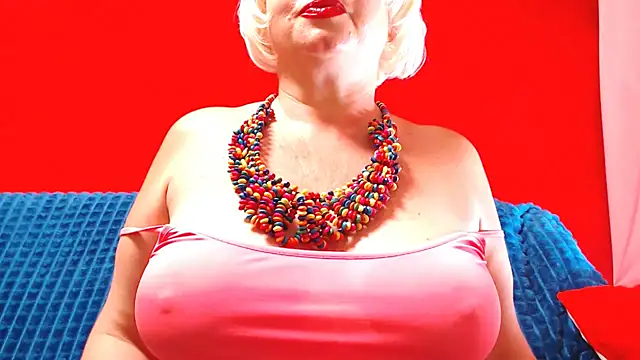NaughtyMILF4UX online show from July 5, 2026, 3:45 am