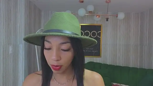 luna meow t online show from February 5, 2026, 8:02 pm