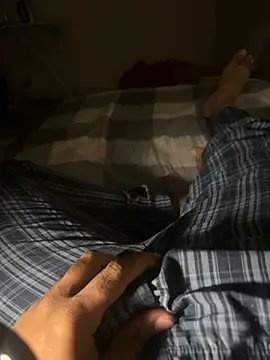 Night outcam online show from May 14, 2026, 10:05 pm