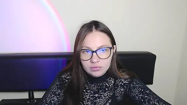 LiliaErmi online show from June 18, 2026, 9:14 am