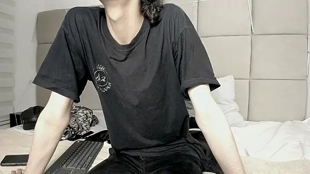 vannellope 96 online show from February 2, 2026, 5:22 pm