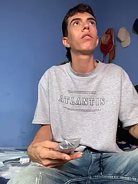 Snapshot of Juan_Gomezz26 chatting on February 2, 2026, 10:19 pm Juan Gomezz26 online show from February 2, 2026, 10:19 pm