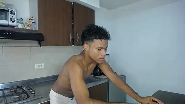 Snapshot of black_men9 chatting on March 21, 2026, 11:04 am black men9 online show from March 21, 2026, 11:04 am