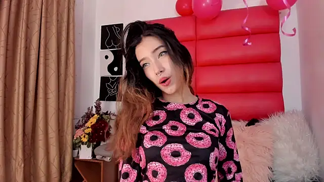 Oliviamonroex18 online show from February 9, 2026, 4:05 am