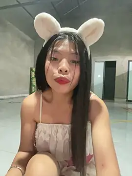 lux-su online show from May 19, 2026, 2:07 am