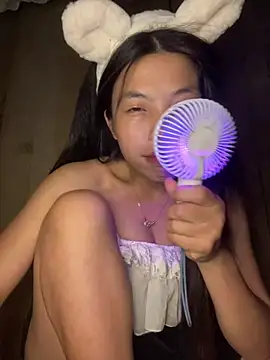 lux-su online show from May 25, 2026, 3:51 pm
