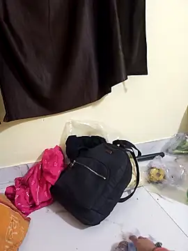 sexy shital online show from April 6, 2026, 2:31 am