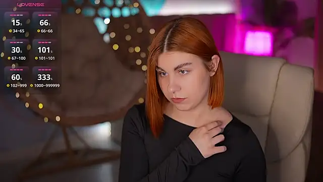 GingerPinky online show from March 4, 2026, 8:04 pm