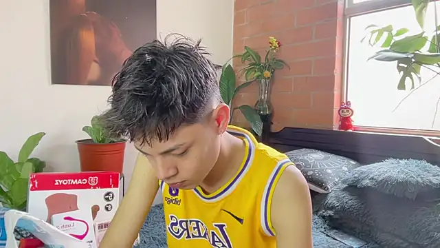 Andy Belier23 online show from March 10, 2026, 2:44 pm