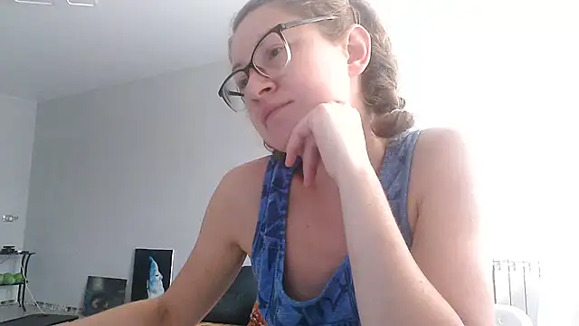 Snapshot of Alice_newhome chatting on July 15, 2026, 9:25 am Alice newhome online show from July 15, 2026, 9:25 am