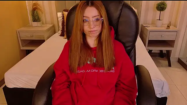 danielamilles online show from January 8, 2026, 1:24 pm