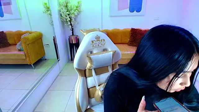 Carolina cherry online show from April 15, 2026, 12:45 pm