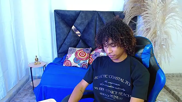 angelll18  online show from March 24, 2026, 8:58 pm