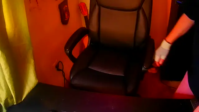 GoodGirlKelly online show from April 11, 2026, 9:52 pm