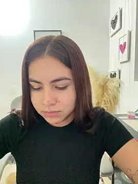 Zarahs Blare1 online show from June 9, 2026, 12:22 am