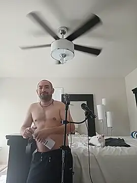 Snapshot of CumDumpPig83 chatting on March 21, 2026, 7:17 pm CumDumpPig83 online show from March 21, 2026, 7:17 pm