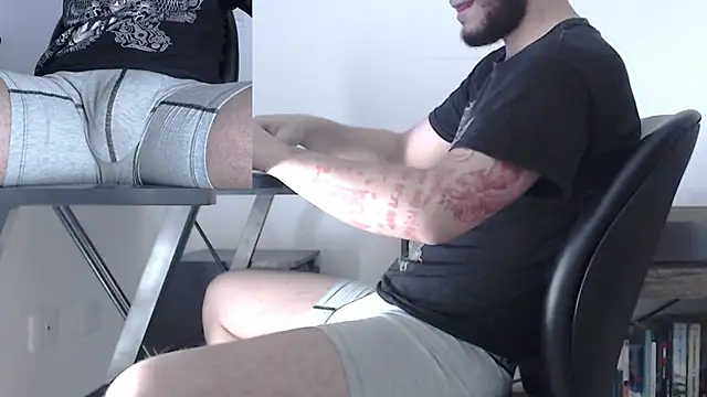 mateoconde00 online show from February 21, 2026, 1:17 am