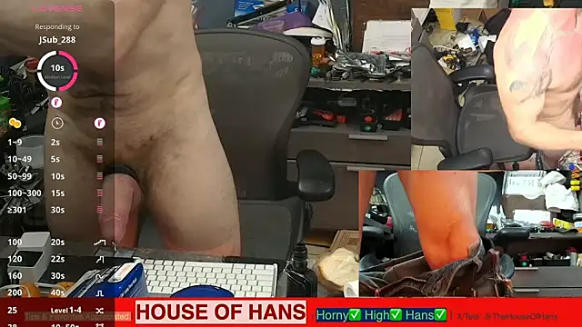 Snapshot of HouseOfHans chatting on February 9, 2026, 9:41 pm HouseOfHans online show from February 9, 2026, 9:41 pm