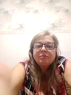 Snapshot of LinaLight88 chatting on February 2, 2026, 8:40 pm LinaLight88 online show from February 2, 2026, 8:40 pm