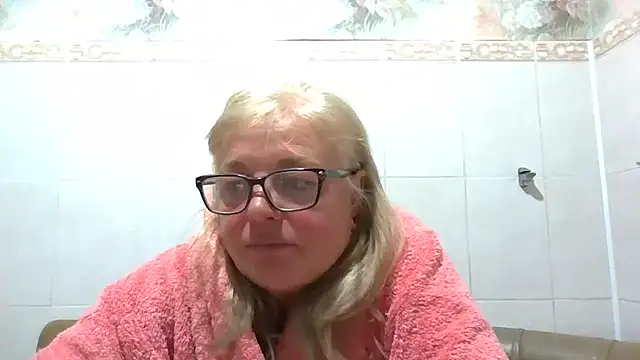 LinaLight88 online show from May 29, 2026, 7:56 pm