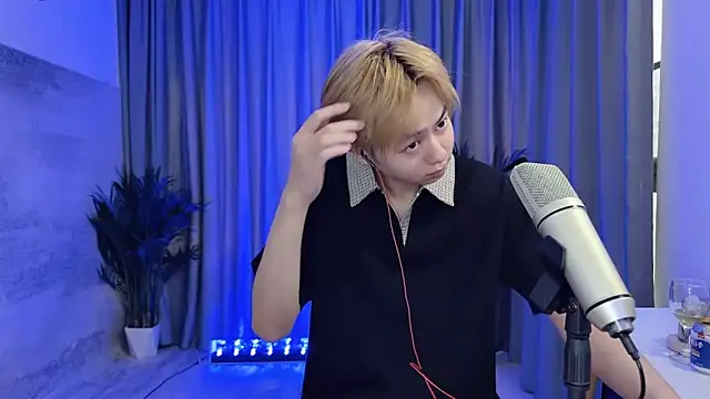 Snapshot of hafabva chatting on March 17, 2026, 1:43 am hafabva online show from March 17, 2026, 1:43 am