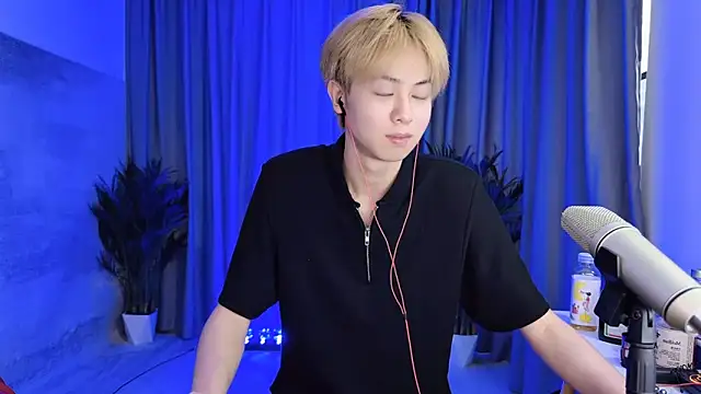 Snapshot of hafabva chatting on March 26, 2026, 3:23 am hafabva online show from March 26, 2026, 3:23 am