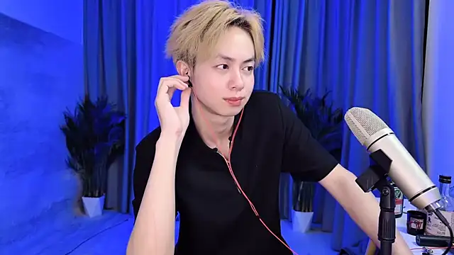 Snapshot of hafabva chatting on March 26, 2026, 3:28 pm hafabva online show from March 26, 2026, 3:28 pm