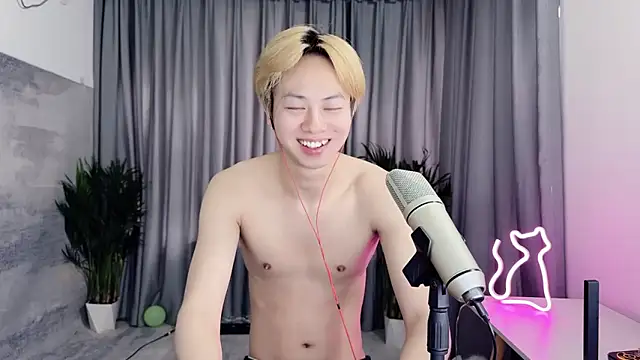 Snapshot of hafabva chatting on April 15, 2026, 2:18 am hafabva online show from April 15, 2026, 2:18 am