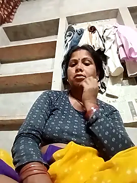 Shreya pandit online show from May 8, 2026, 11:32 pm
