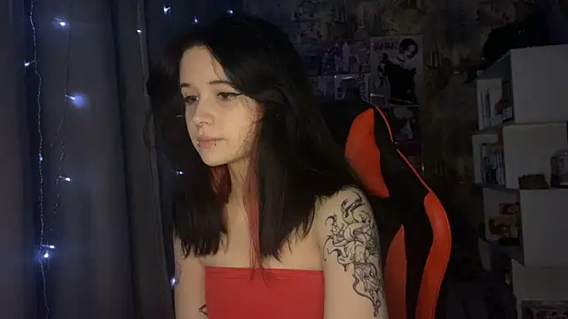 Absent Fairy online show from April 28, 2026, 5:07 pm