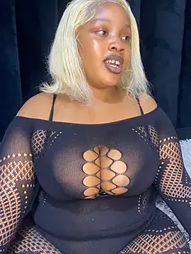 THICKBARBIE32 online show from July 1, 2026, 1:07 am