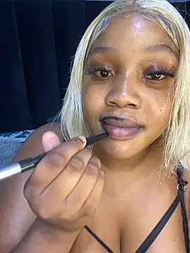 THICKBARBIE32 online show from July 10, 2026, 8:11 pm