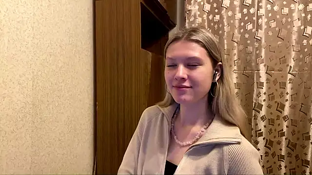 SkyeDavis online show from December 21, 2025, 7:10 pm