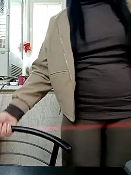 MariSwan222 online show from April 5, 2026, 10:23 am