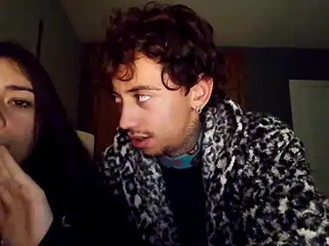 sorbetedeframbuesa68 online show from February 2, 2026, 9:02 pm