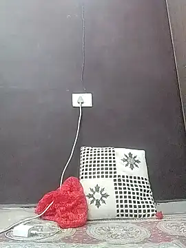 Snapshot of Mona_darling11 chatting on December 19, 2025, 6:53 am Mona darling11 online show from December 19, 2025, 6:53 am