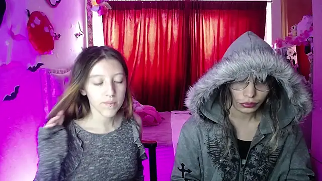 Briar y Blair online show from April 21, 2026, 2:01 pm