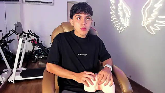  TaylorBlack online show from February 20, 2026, 12:05 pm