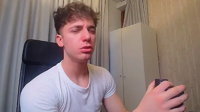 KellenWest online show from February 22, 2026, 5:19 am