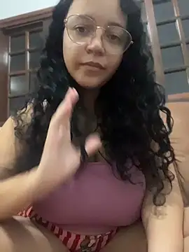 mayhoneyhot online show from April 23, 2026, 12:23 am