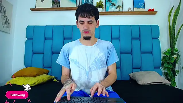 boy Dirty X online show from April 13, 2026, 5:13 am