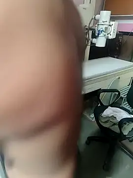  alexzz1155  online show from April 26, 2026, 11:08 am