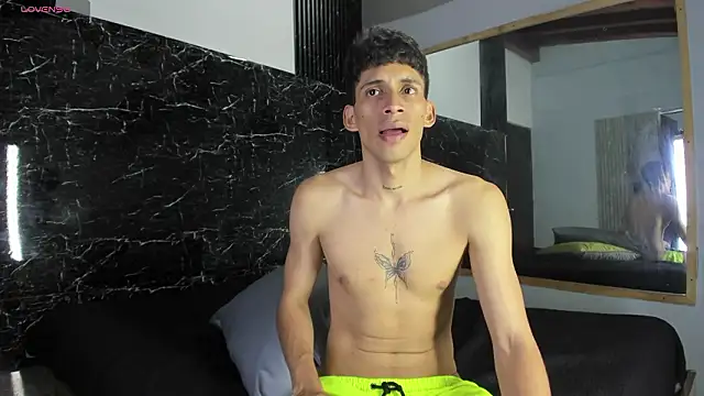 Snapshot of Emer_santos chatting on February 3, 2026, 6:40 am Emer santos online show from February 3, 2026, 6:40 am