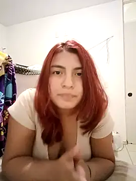 Snapshot of LUNARB23 chatting on December 17, 2025, 5:02 am LUNARB23 online show from December 17, 2025, 5:02 am