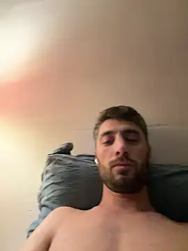 Josedmrx online show from February 12, 2026, 9:43 pm