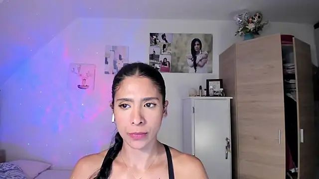 Snapshot of VEROSlen- chatting on January 16, 2026, 2:48 am VEROSlen- online show from January 16, 2026, 2:48 am